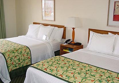 Fairfield Inn & Suites By Marriott Гейлсберг Номер фото